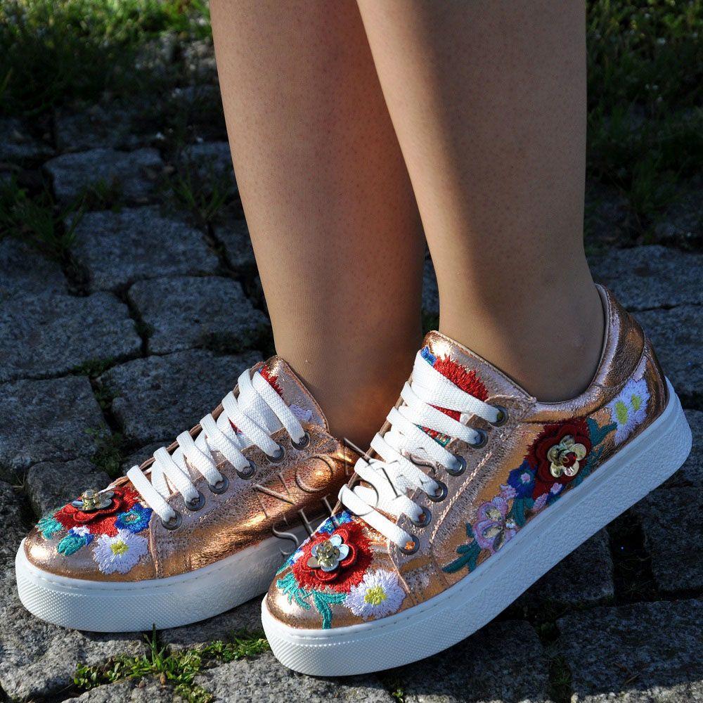 Çiçekli Bayan Ayakkabı Nakışlı Sneakers Bakır Renk Babet Günlük3